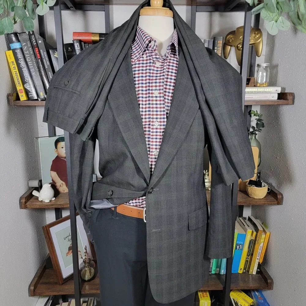 Hart Schaffner Marx Men's 2PC Suit Two Button Charcoal Wool Plaid Size 41L 33x32